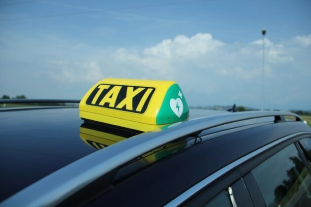 taxisuisse-das-taxi-wird-zum-lebensretter